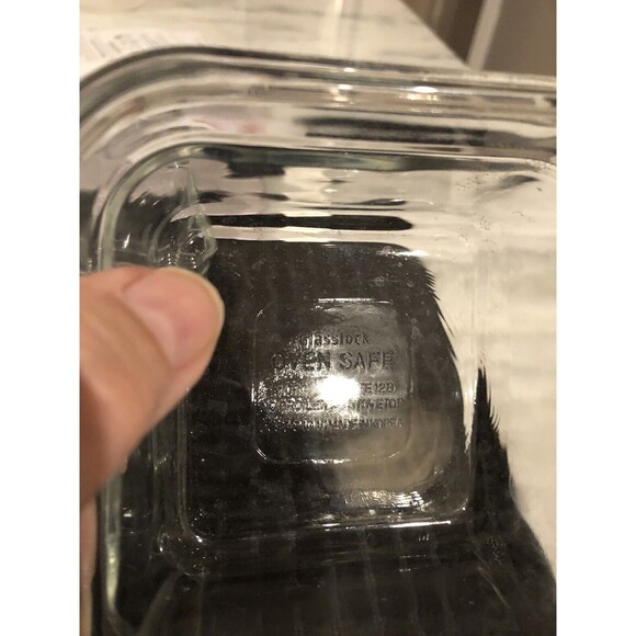 2 Glasslock 4x4 Food Storage Refrigerator Oven Safe Dish 12B made in Korea - Picture 3 of 3